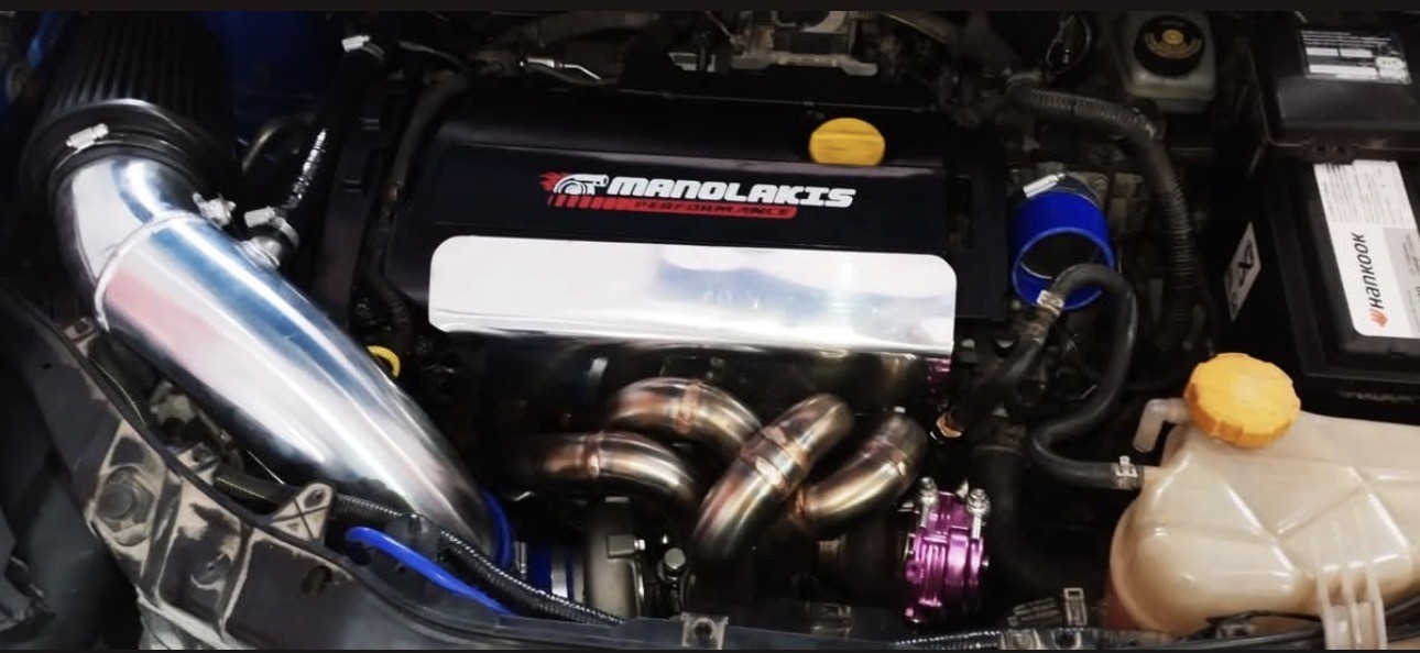Opel Corsa OPC 503 hp — Ο χώρος κινητήρα μετά τη συναρμολόγηση.