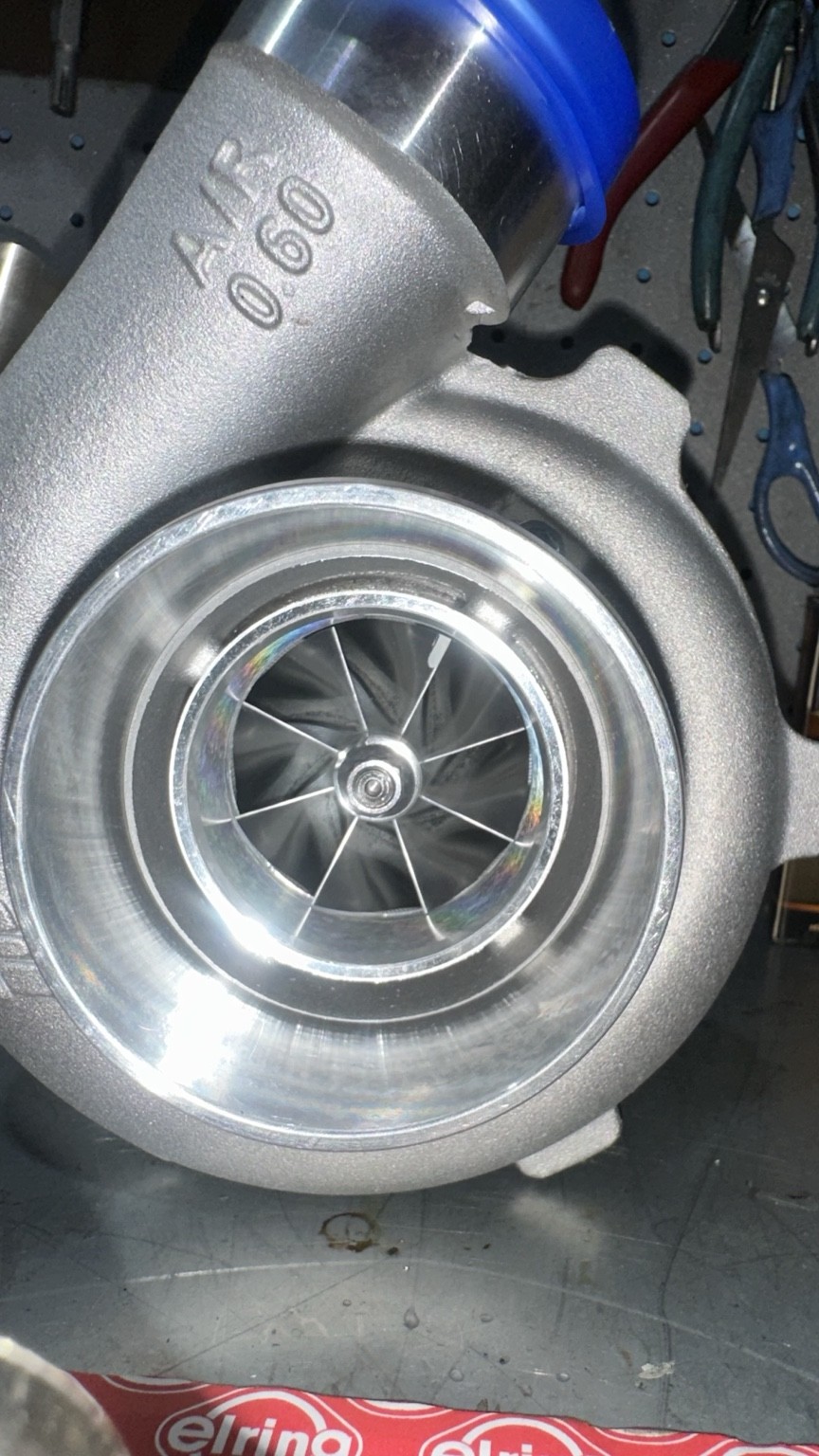 Opel Corsa OPC 503 hp — Λεπτομέρεια του turbo Pulsar.